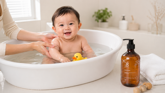 Baby in bath with BEEUL Gentle Body Wash, soap-free wash for sensitive skin