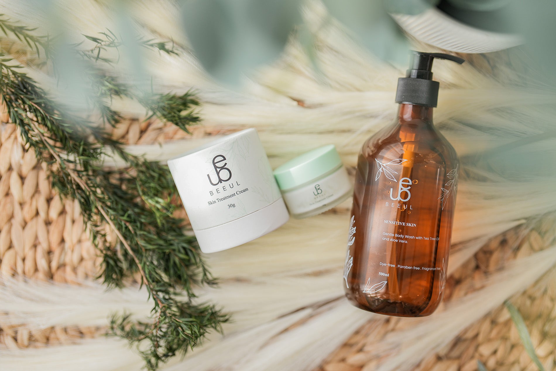 BEEUL steroid-free skincare set - eczema cream and body wash with natural ingredients